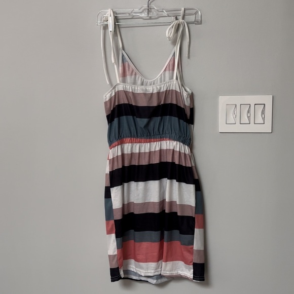 C+D+M Collection dress - Picture 2 of 3